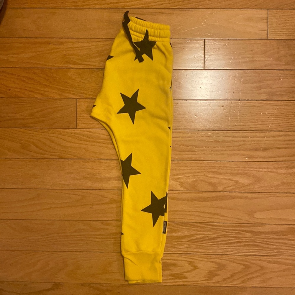 nununu French Terry Star Pants 100% cotton.Yellow&black.Unisex size 4-5.Like new